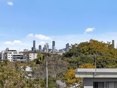 4 / 15 Sixth Avenue, Kedron