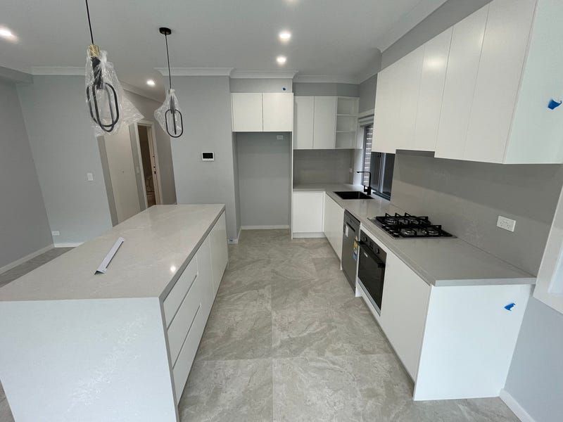 77A Torrens Street, Canley Heights