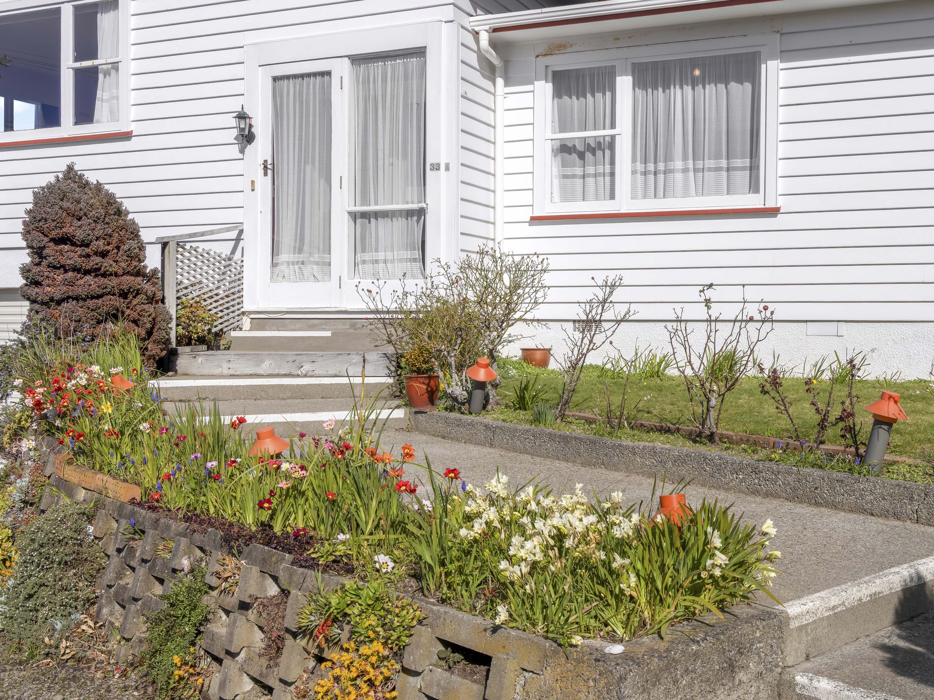 33A Saint Edmund Crescent, Tawa
