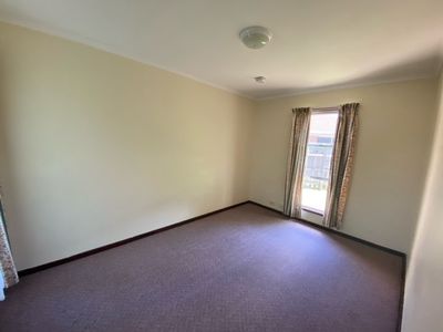 95 Chirnside Avenue, Werribee