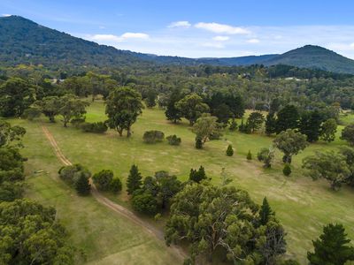 7 Normanby Avenue, Mount Macedon