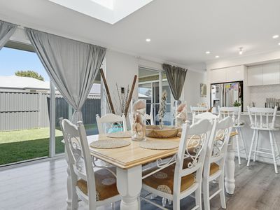 12 Pavarotti Vista, Hammond Park