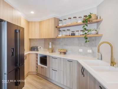 2 / 8 Lisa Court, Merimbula