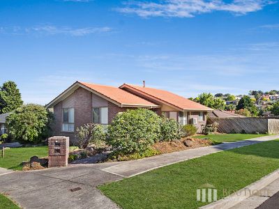 18 Kinkead Crescent, Endeavour Hills