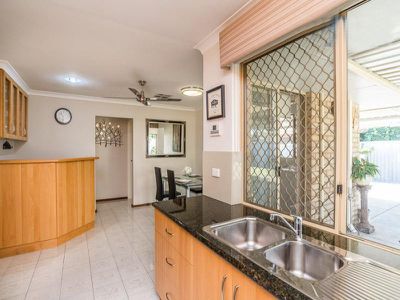 48 Colonial Drive, Bibra Lake