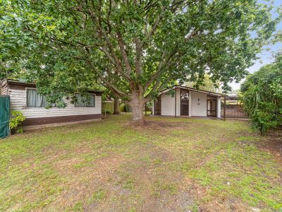 12 Tavistock Road, Frankston South