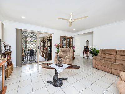 8 Kennedy Court, Urraween