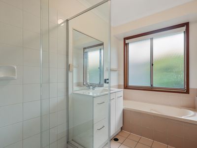 13 Lapilli Street, Keperra