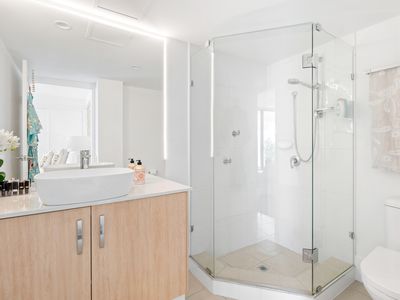 1402 / 41 Labrador Street, Labrador