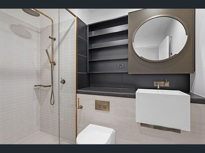 1807 / 111 A'Beckett Street, Melbourne