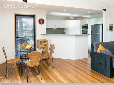 4 Chantilly St, Urangan