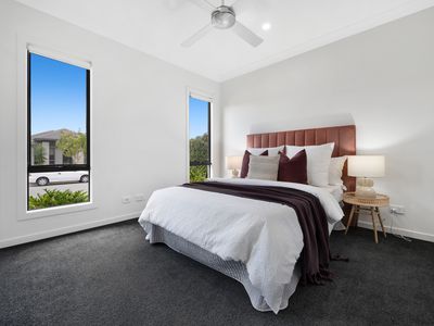 9 Belconnen Drive, Pimpama
