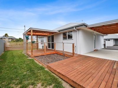 2 / 39 Adelaide Street, George Town