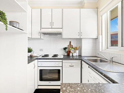 9 / 48 Middle Head Road, Mosman