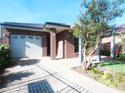 2A  Hunsford Avenue, Notting Hill