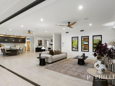 2515 Cressbrook Drive , Hope Island