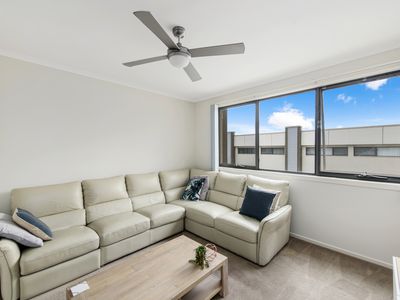 27 / 90 Derrima Road, Queanbeyan