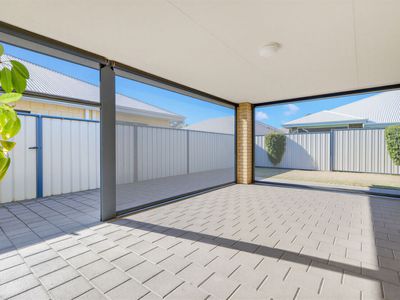 18 Eldorado Loop, Meadow Springs