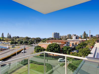 303 / 2 Wharf Street, Forster