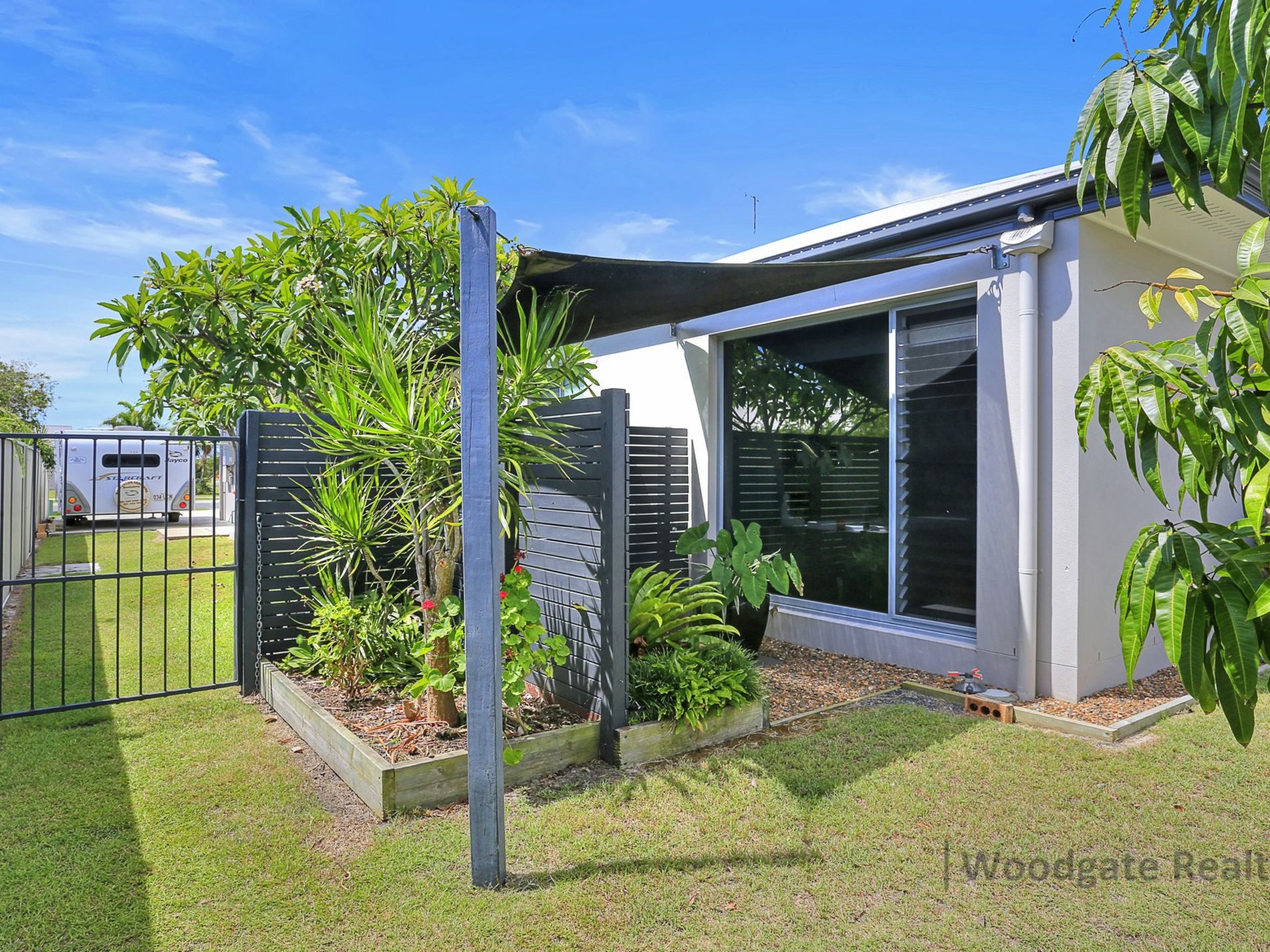 8 EAGLE ROAD, Woodgate