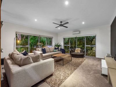 8 Margaret Crescent, Wakerley