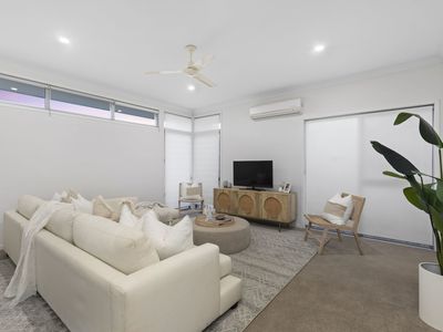 32 Macquarie Street, Wakerley