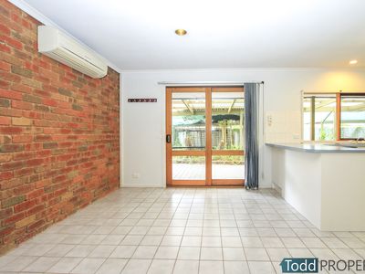 4 Redleaf Close, Heathcote