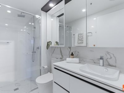 60 / 20 Allara Street, City