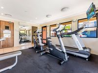 2 / 4 University Drive, Robina