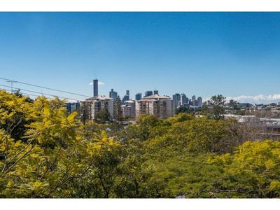 4 / 18 Augustus Street, Toowong