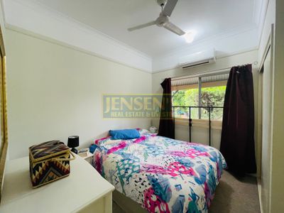 1 / 37 Hackett Terrace, Richmond Hill