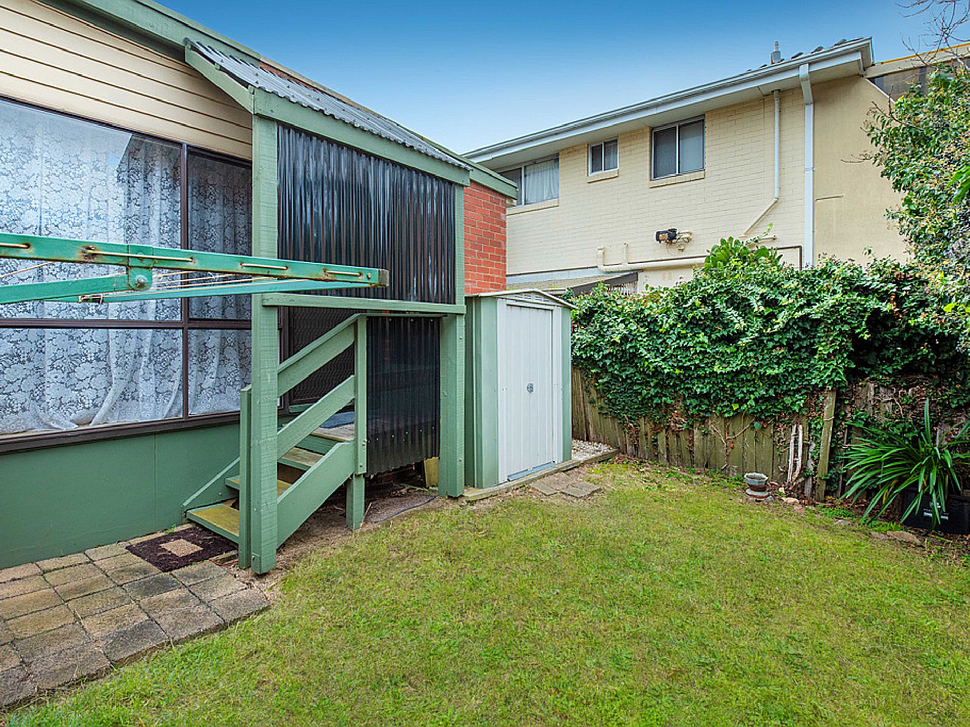 1 / 10 Ashmore Avenue, Mordialloc