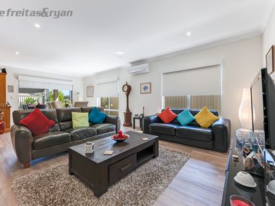17 Monticola Gardens, Aubin Grove