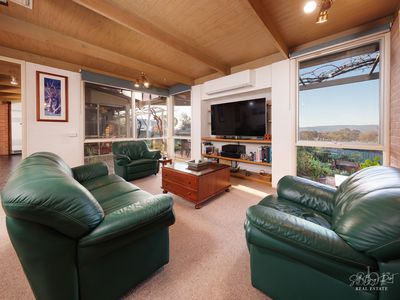 11 ARDERN PLACE, Wodonga