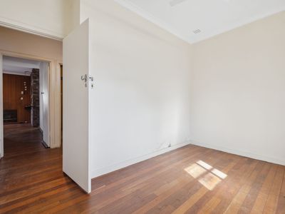 24 McLeod Street, Lockridge