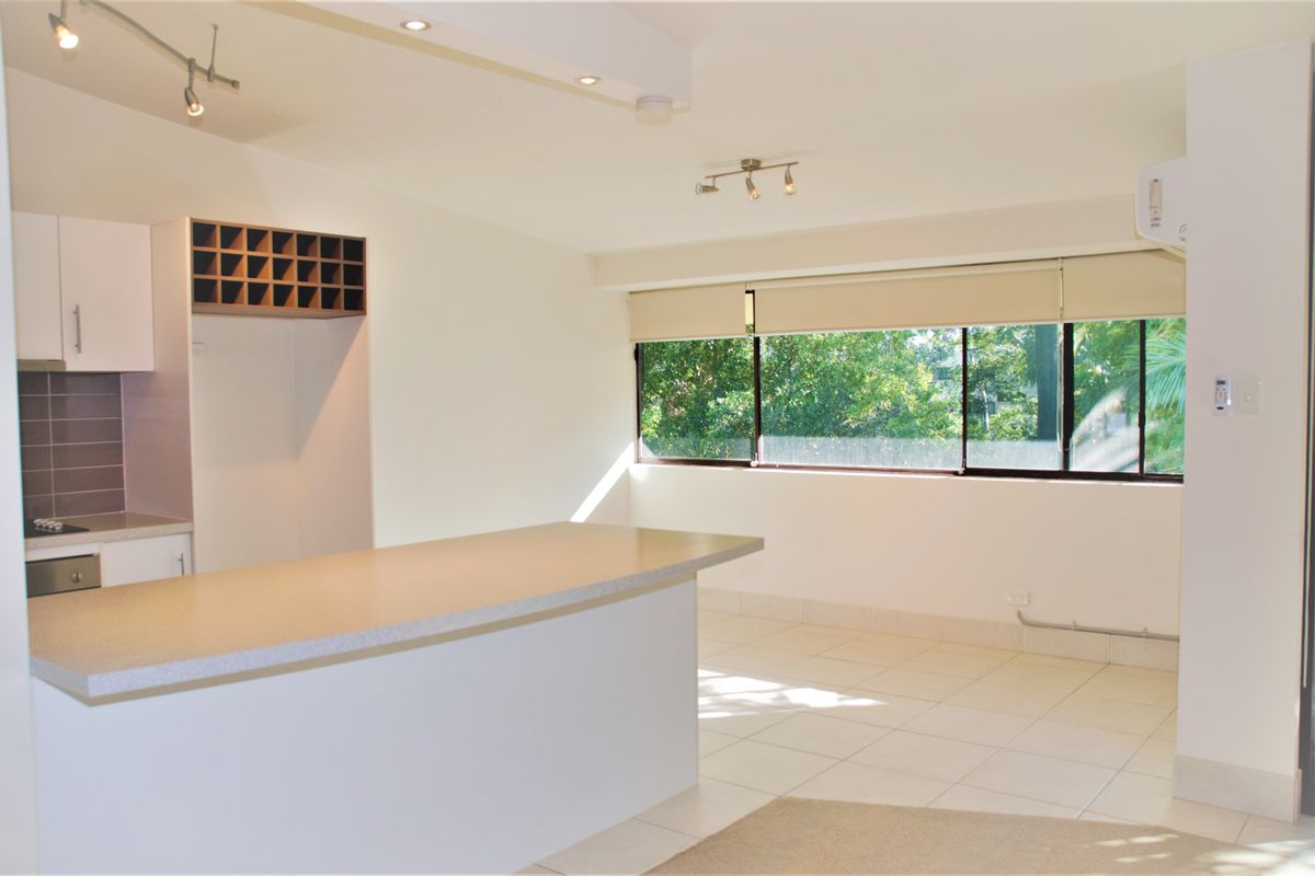 10 / 22 Rudd Street, Broadbeach Waters