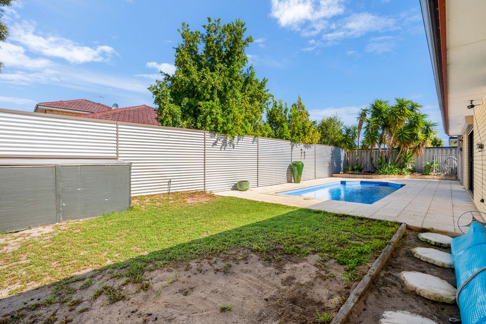 25 Seawind Drive, Rockingham