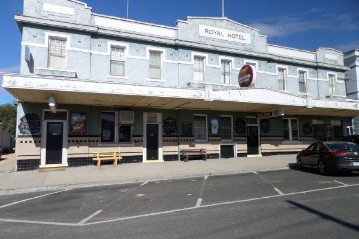 54 Federal St ( Royal Hotel Freehold), Rainbow