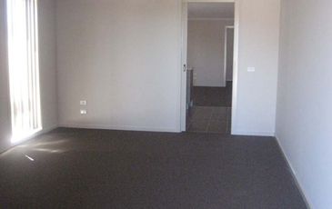 13 Hector Drive, Cranbourne