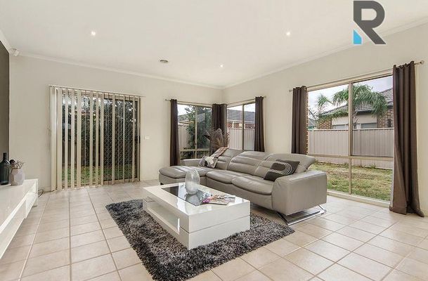 16 Explorers Place, Craigieburn