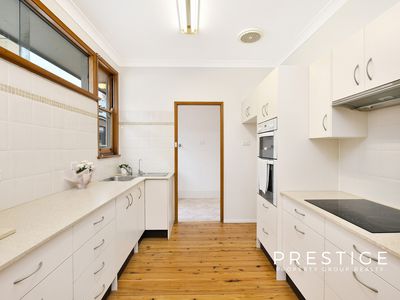 1 / 53 Connemarra Street, Bexley