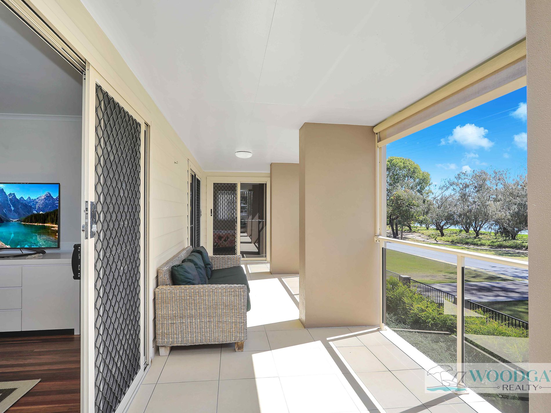 101 Esplanade, Woodgate