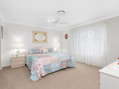 1 / 1A CEDAR GROVE, Forster