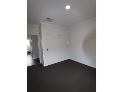 15 Badminton Court, Marshall