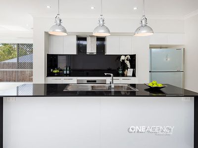6 Gelu Court, Springfield Lakes
