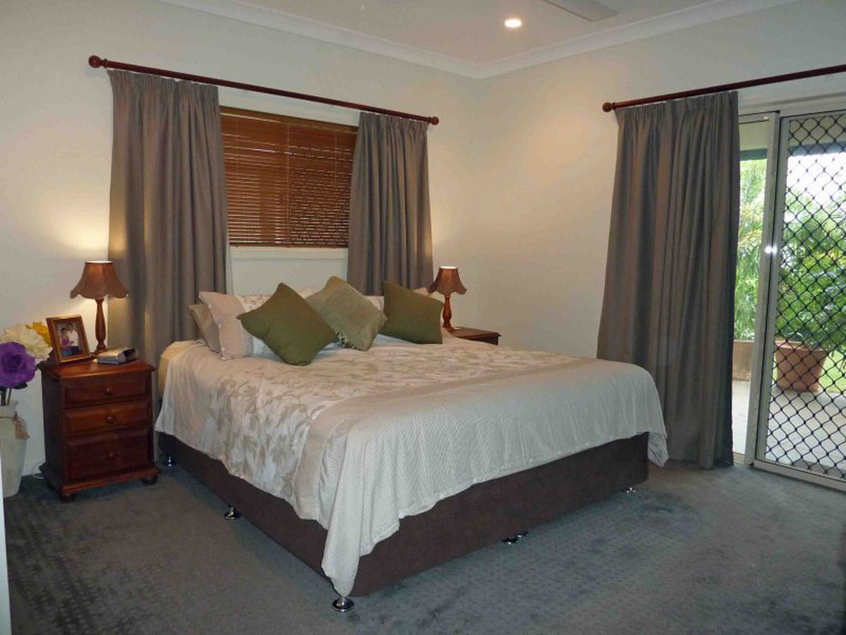 26 Montgomery Close, Atherton