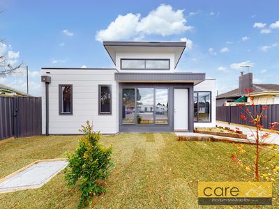 1 / 5 Maple Court, Doveton