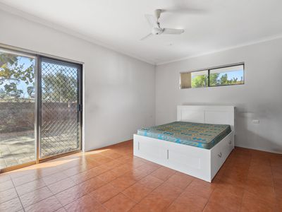 24 McLeod Street, Lockridge