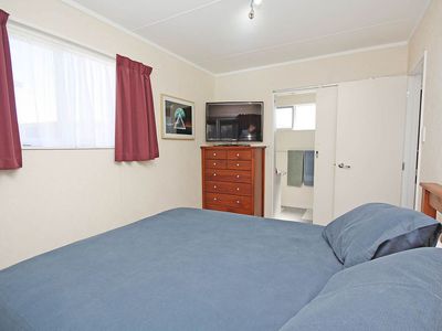 8 Hart Street, Foxton Beach