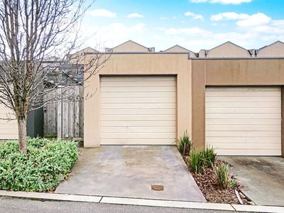 34 Demmie Mews , Lyndhurst